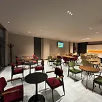 ホテル The Roots Boutique 4*