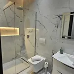 ホテル The Roots Boutique 4*