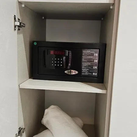 The Roots Boutique ホテル 4*