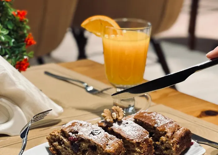 The Roots Boutique Отель