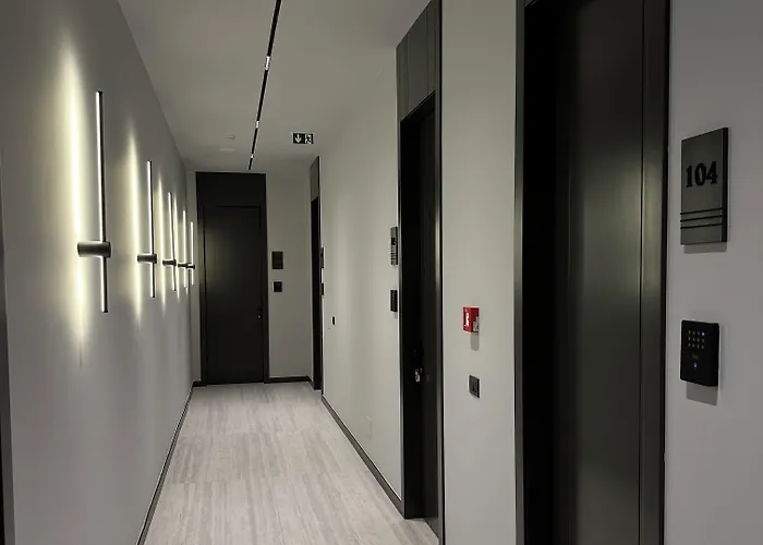 The Roots Boutique 4* Шкодер