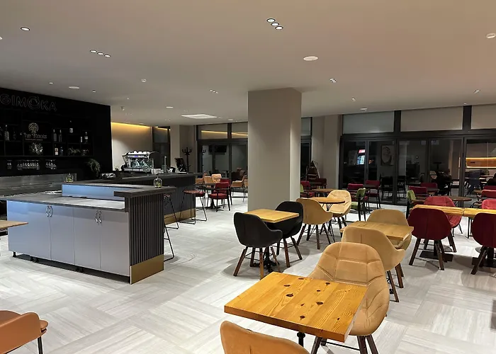 The Roots Boutique 4* Шкодер