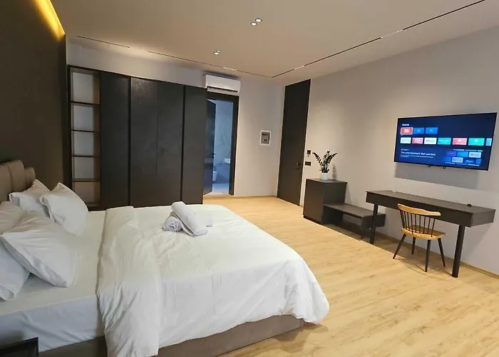 The Roots Boutique Hotel Shkodër