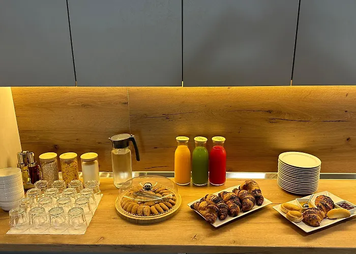 The Roots Boutique 4* Шкодер