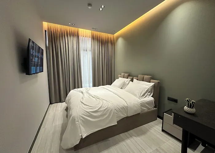 The Roots Boutique Hotel 4*