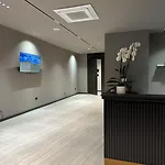 The Roots Boutique 4*