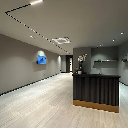 The Roots Boutique 4* Σκόδρα